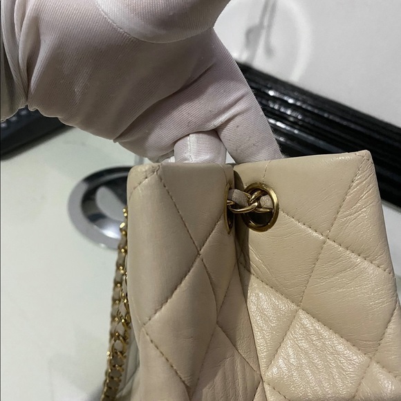 SOLD Chanel chain bag - Picture 4 of 11